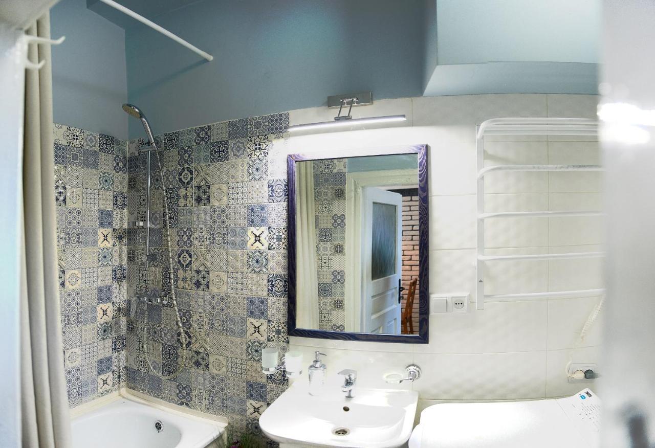 Stylish Apartments In The Center Lviv Extérieur photo