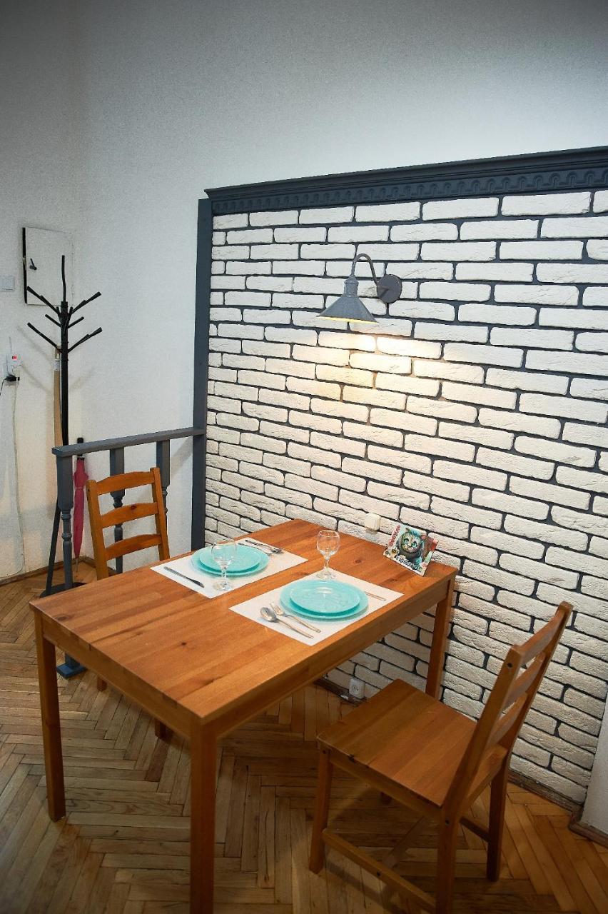 Stylish Apartments In The Center Lviv Extérieur photo